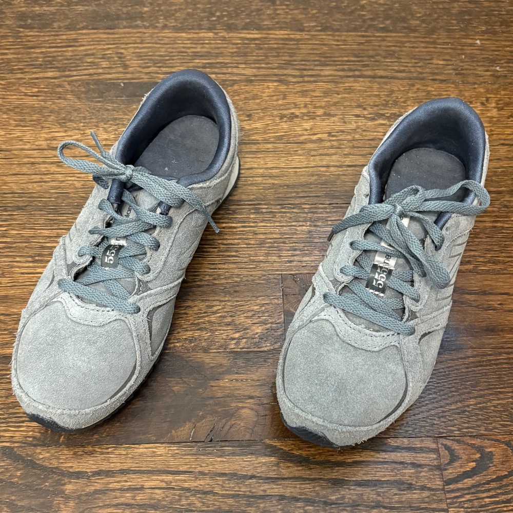New Balance 555 Retro Charcoal Grey Suede Sneaker, Size 6 - Picture 9 of 15